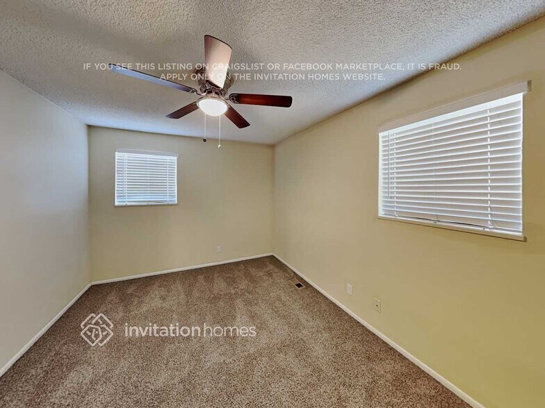 Building Photo - 5511 Revere St