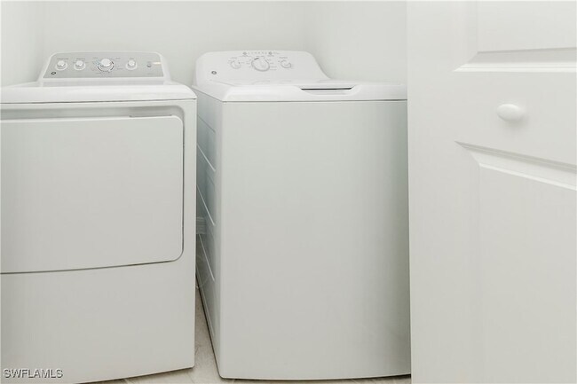 Building Photo - 5583 Double Eagle Cir