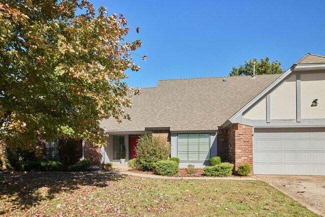 Primary Photo - 2011 Trailview Ct