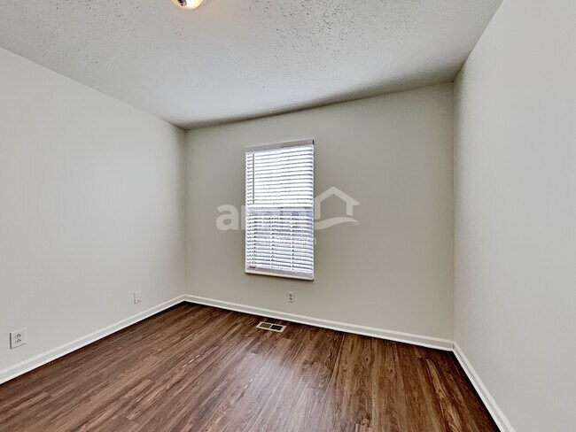 Building Photo - 2498 Port Kembla Dr