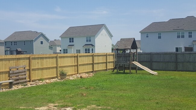 Building Photo - 302 Catamaran Rd
