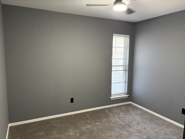 Building Photo - 5800 NW 45th St