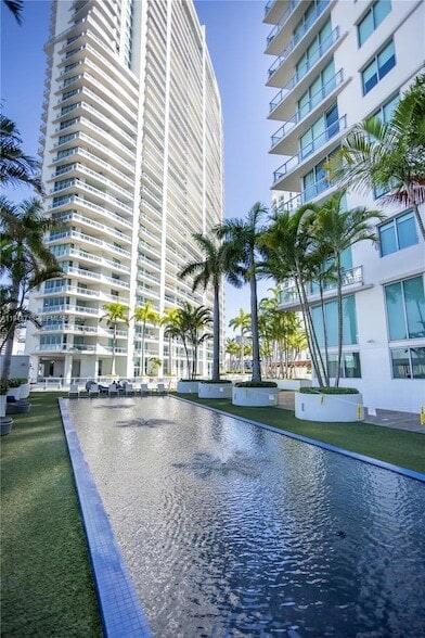 Building Photo - 92 SW 3rd St