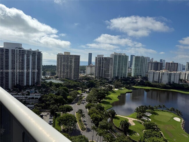 Building Photo - 3675 N Country Club Dr