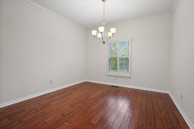 Building Photo - 3258 Nolen Ln