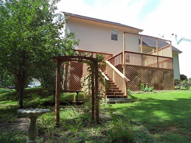 Building Photo - 5942 Katrina Ln