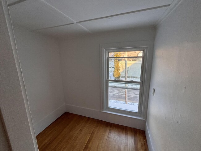 Building Photo - Large 1BR / 1Office/BR / 1BA Apartment – Near Downtown Bath!