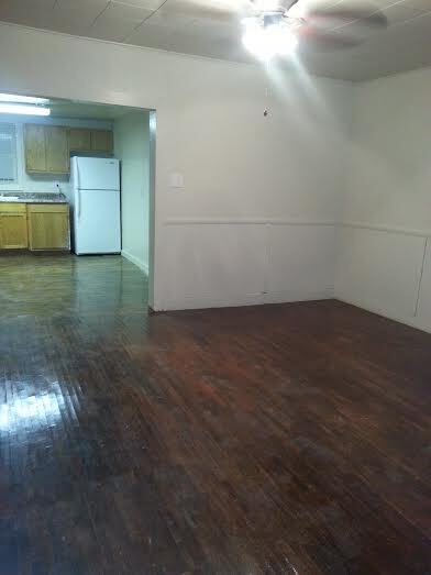 Building Photo - 105 W Grimes St