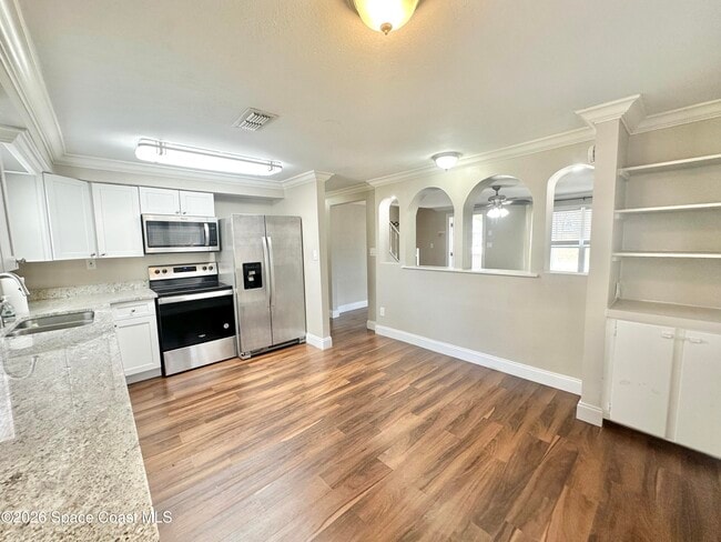 Building Photo - 4785 Brookhaven St