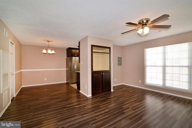 Building Photo - 1113 Huntmaster Terrace NE