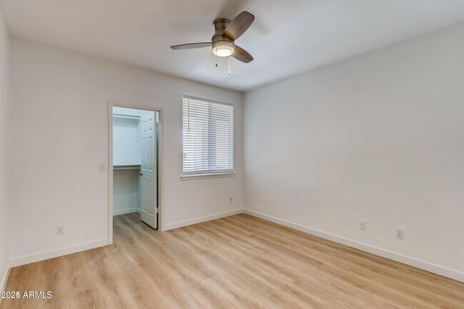 Building Photo - 7009 E Acoma Dr