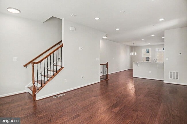 Building Photo - 1643 Dorothy Ln