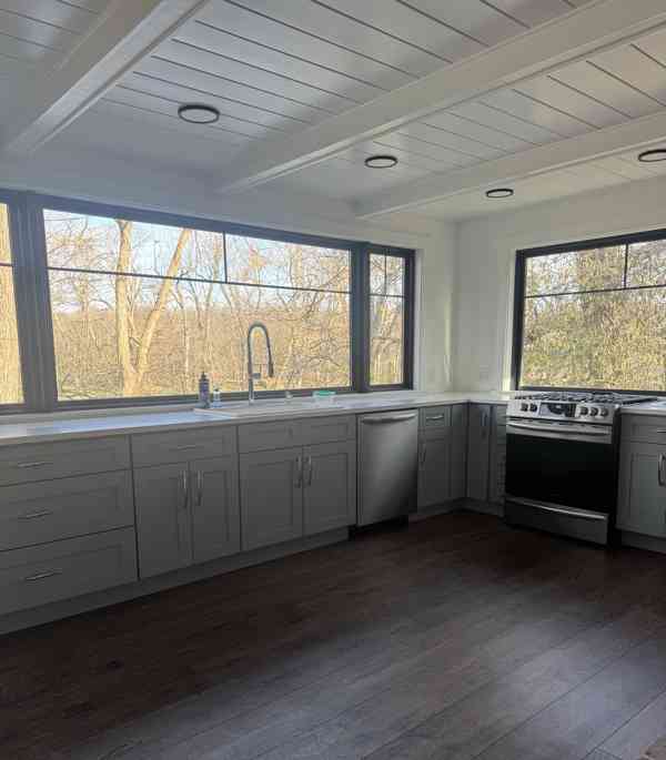 Building Photo - 506 S Martin St