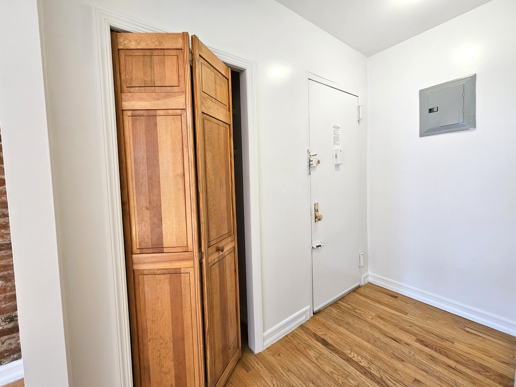 Building Photo - 707 W 171st St