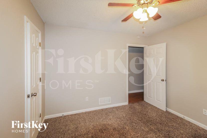 Building Photo - 4725 Diggers Way