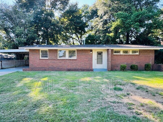 Primary Photo - 714 Karen Rd