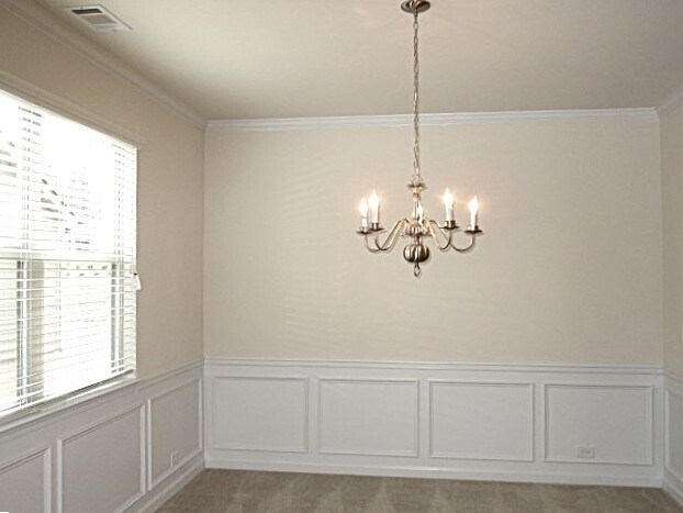 Building Photo - 307 Victoria Heights Dr