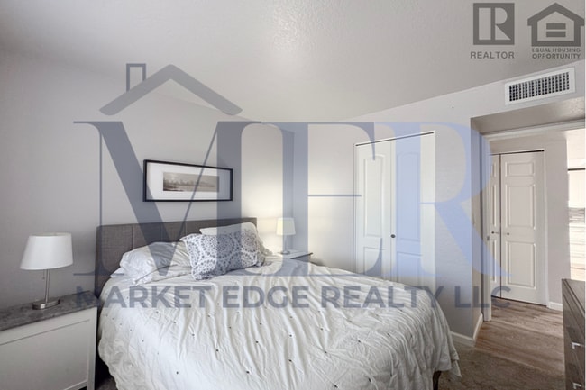 Building Photo - 2Bed/2Bath Furnished Home in Tucson! $199 ...