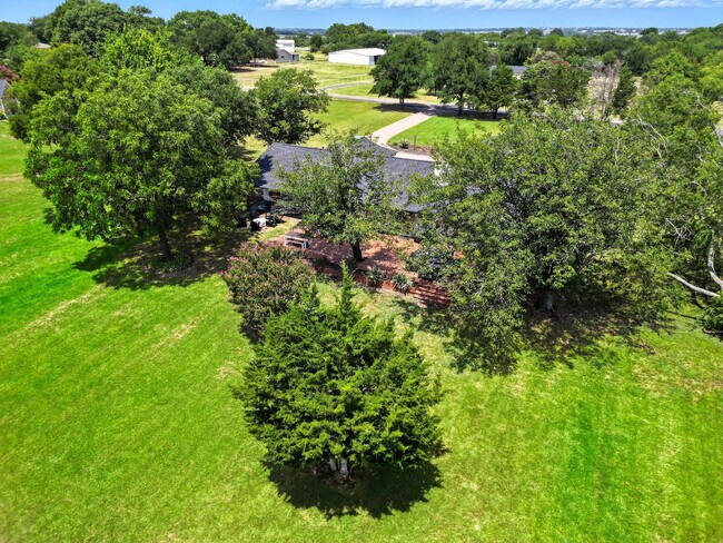 Building Photo - 2368 Co Rd 852