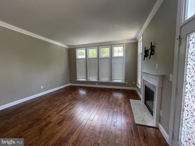 Building Photo - 514 Gentlewood Square