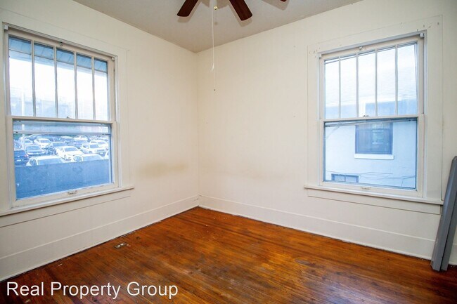 Building Photo - 4 br, 2 bath House - 1111 Hamilton Way