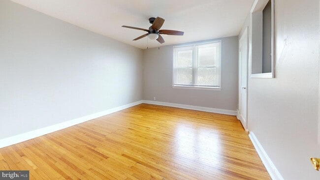 Building Photo - 1370 N 75th St