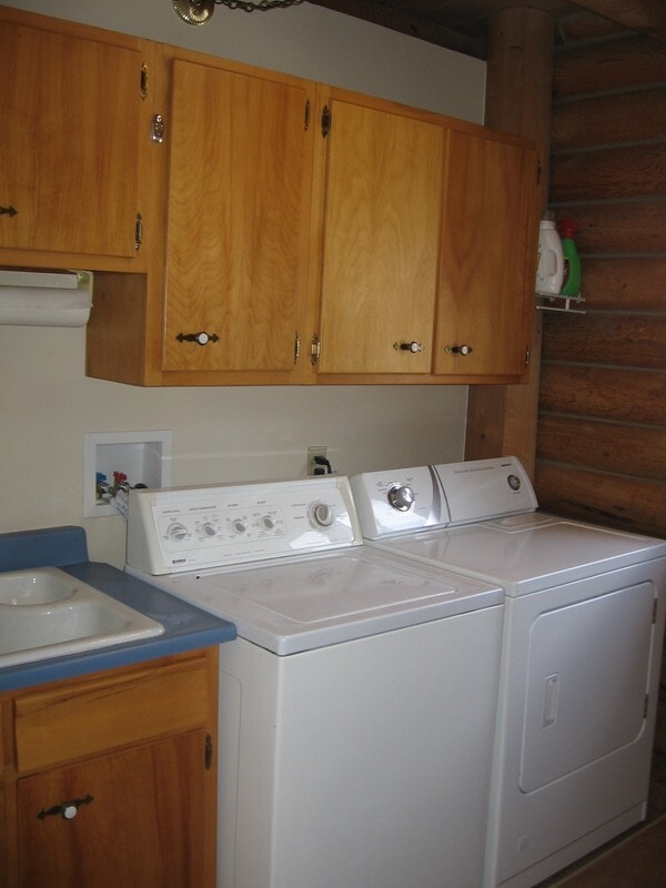Building Photo - 6335 Snowview Dr