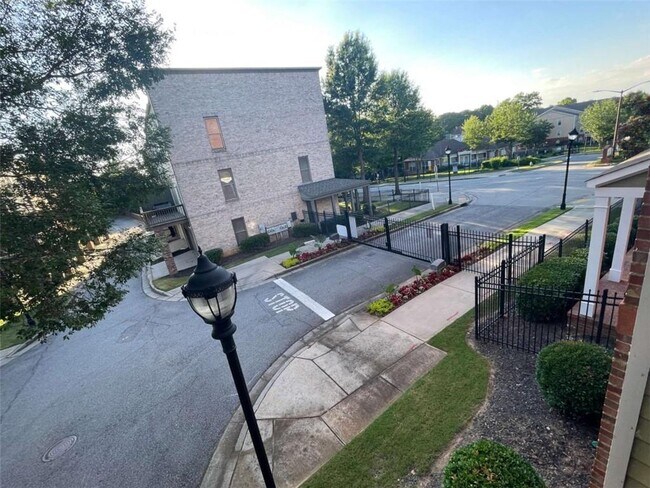 Building Photo - 793 Liberty Commons Dr