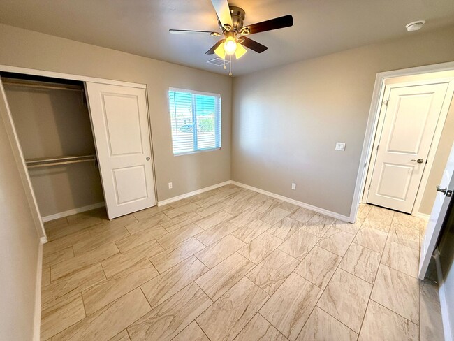 Building Photo - 2025 Built 2 Bedroom Home with Garage- Available Now!