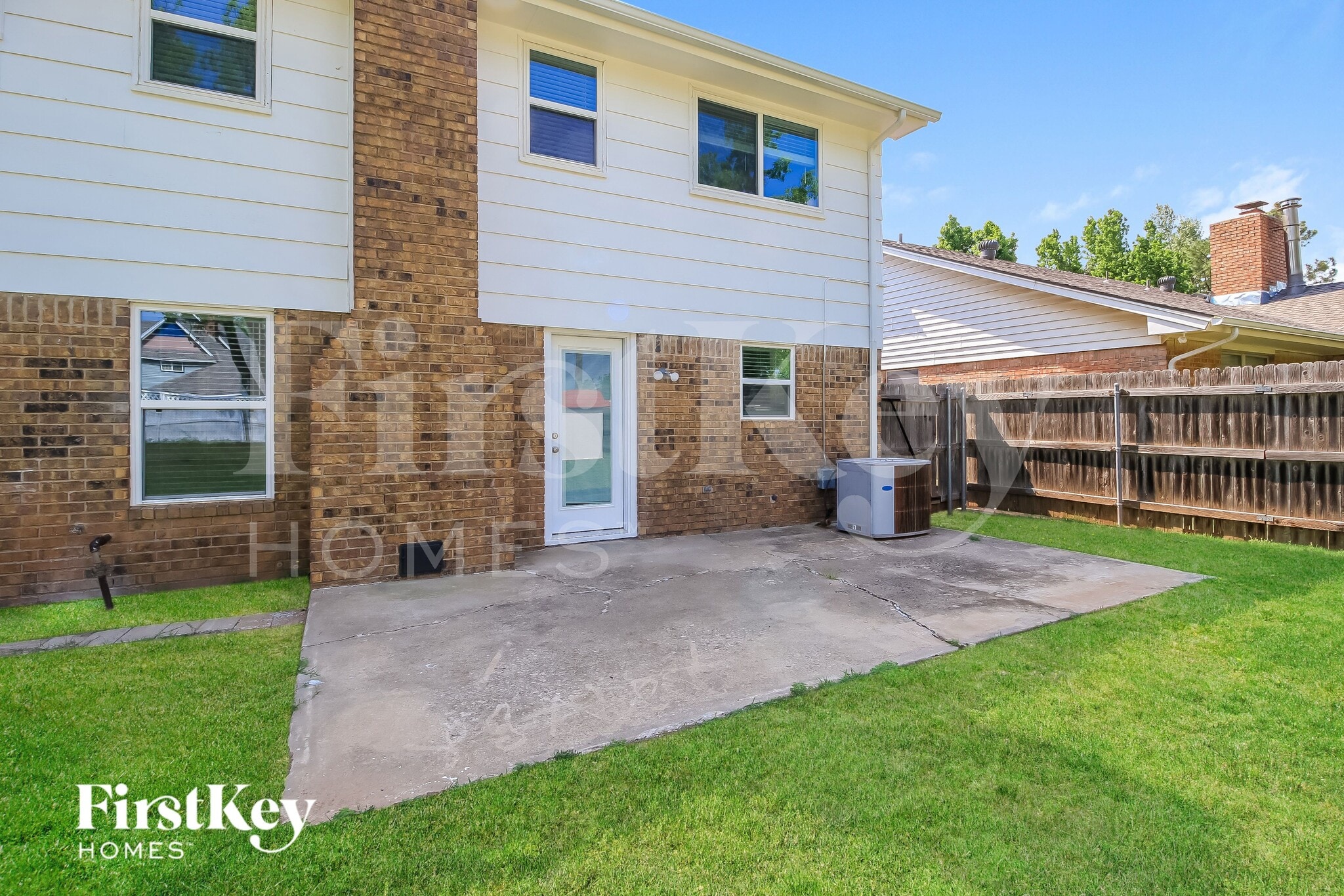 Building Photo - 743 Nancy Lynn Terrace