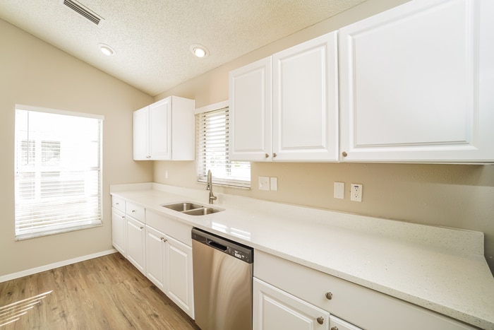 Building Photo - 15155 Nighthawk Dr