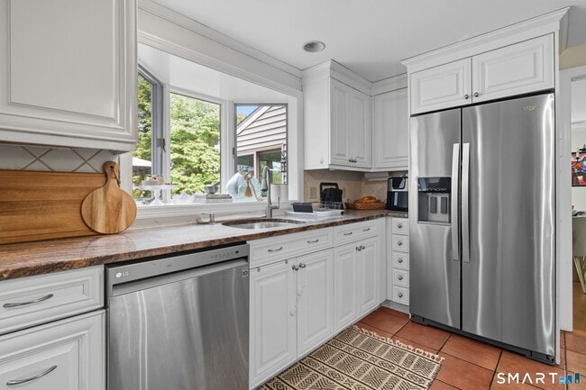 Building Photo - 104 Bentwood Rd