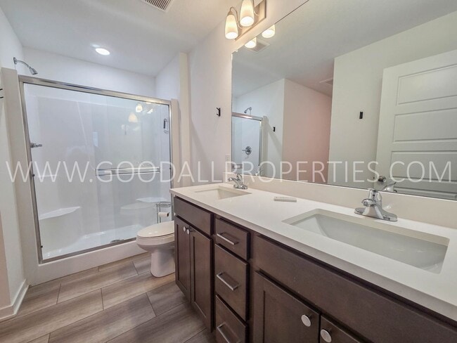 Building Photo - Bright & Spacious 1.5-Story 3 Beds, 2.5 Bath Home in Waukee Schools