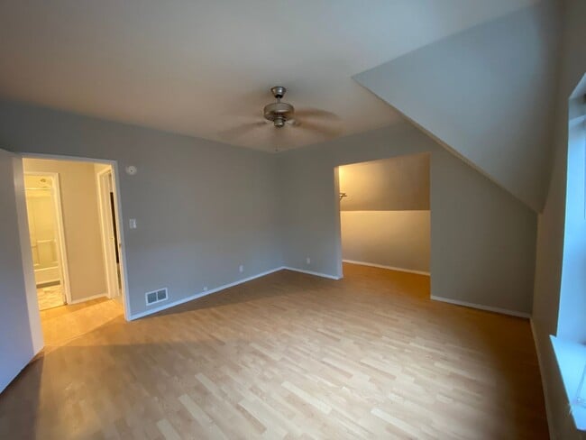 Building Photo - Beautifully Updated South Hill Home in Spo...