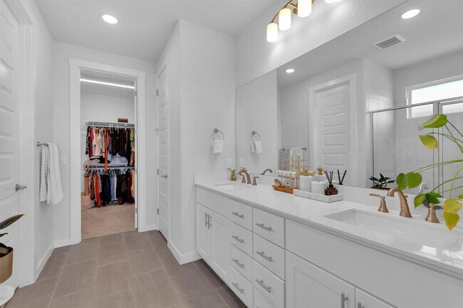 Building Photo - 3615 Twin Glades Pass