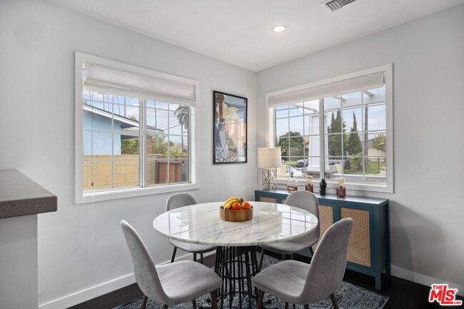 Building Photo - 3836 Seneca Ave