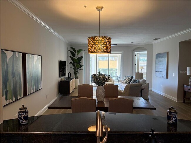 Building Photo - 5122 Manorwood Dr