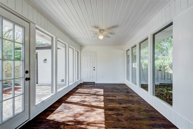 Building Photo - 3403 Linkwood Dr