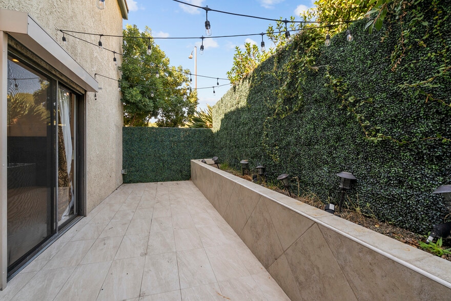 Back Spacious Patio - 1734 N Verdugo Rd