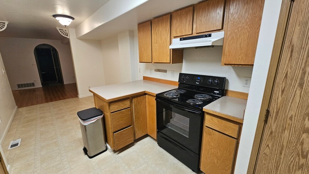 Building Photo - 8848 Boom Cir