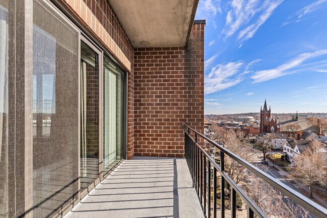 Building Photo - 275 U.S. 20-SI ID1240408P