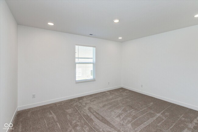 Building Photo - 3148 Hawking Ct