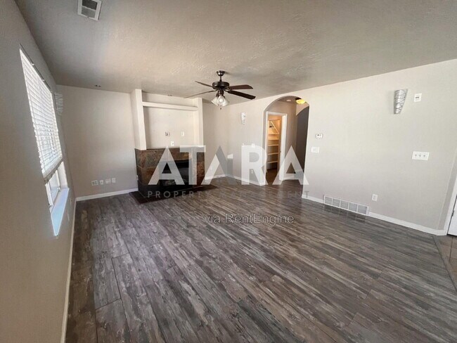 Building Photo - 754 Stonne Ln