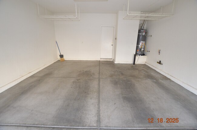 Building Photo - 6175 Tillman Crest Ave