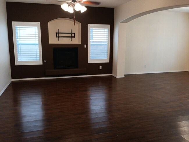 Building Photo - Stunning 4-bedroom, 3.5-bathroom home! Showings coming soon!