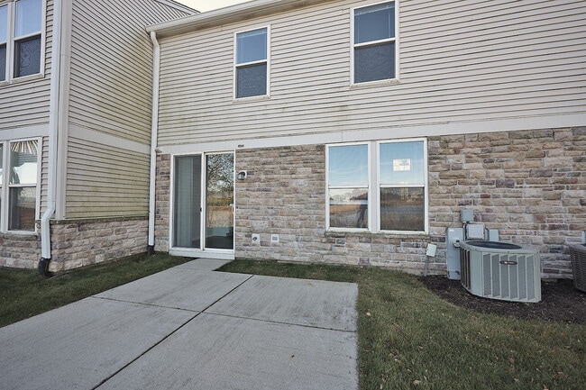 Building Photo - 24854 Gates Ln
