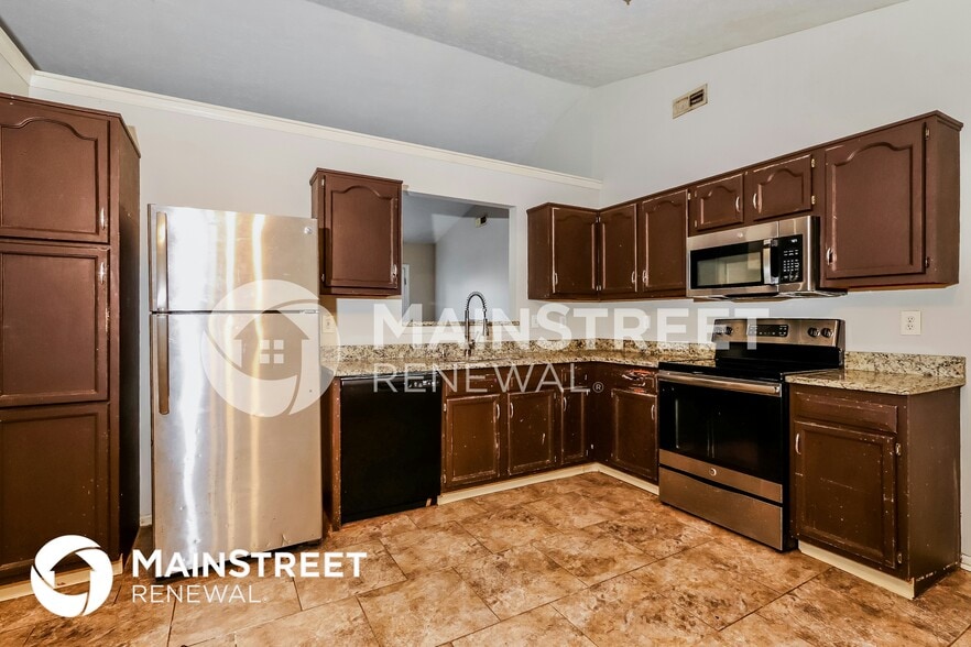 Building Photo - 9611 Combs Ln