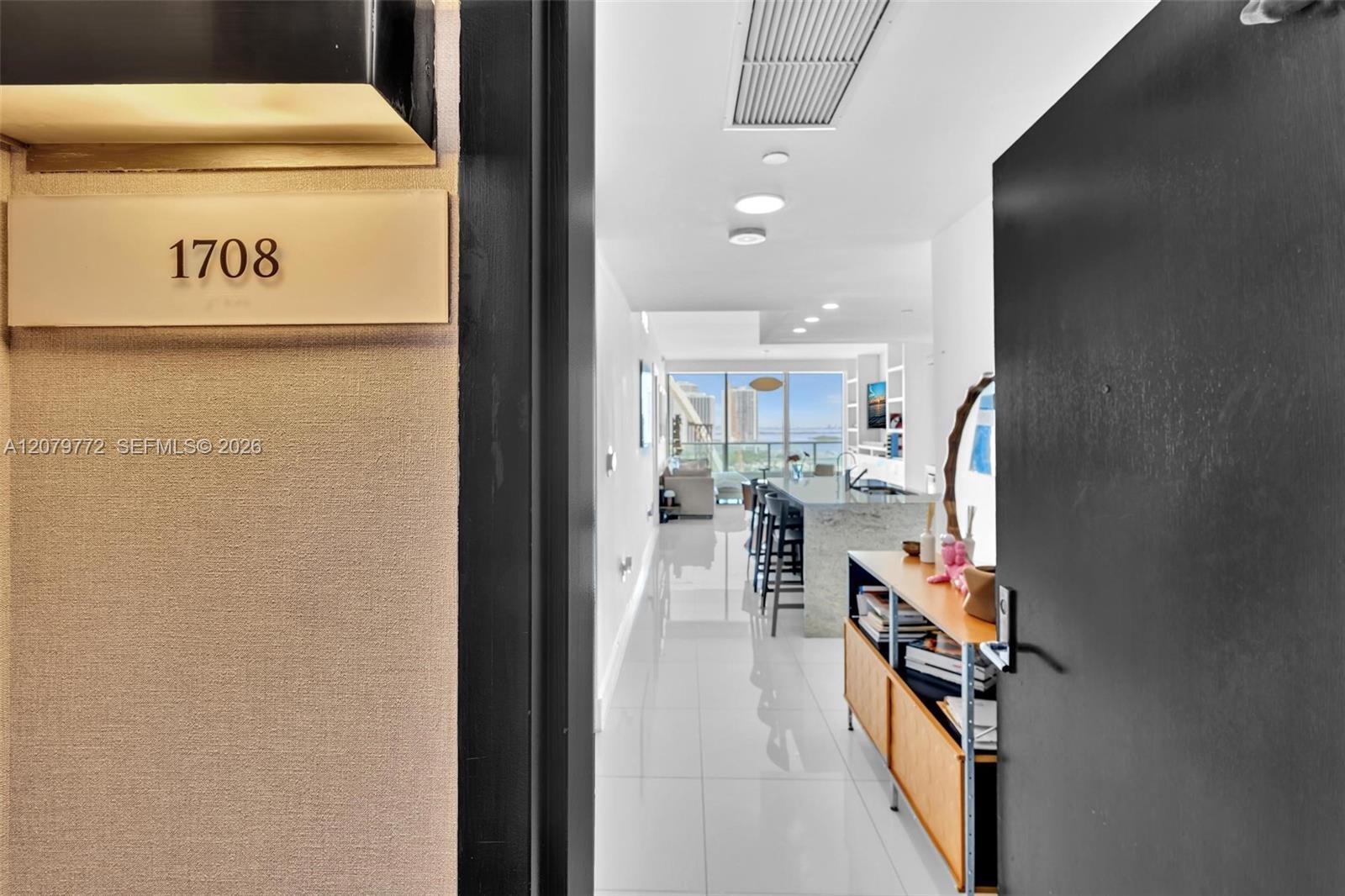 Building Photo - 900 Biscayne Blvd