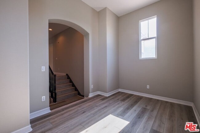 Building Photo - 22430 Leisure Dr