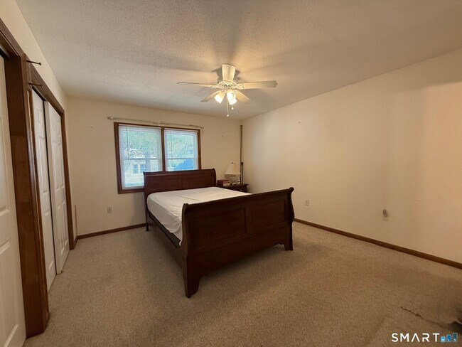 Building Photo - 14 Daniel Dr